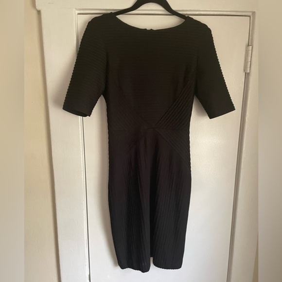 Tahari Black Mini Dress 3/4 sleeve size 4 - Picture 3 of 6